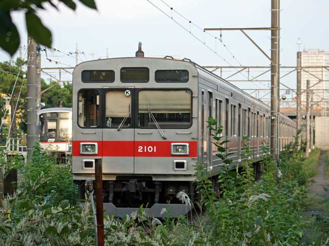 Re: 特定の編成の動向2015/9
