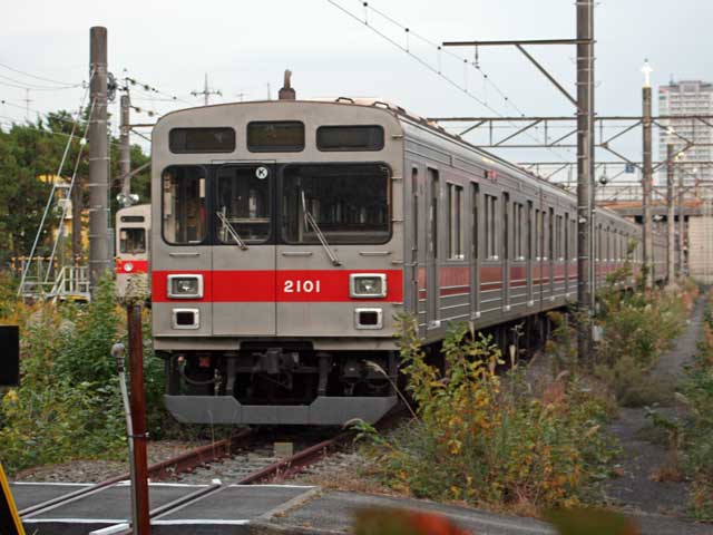 Re: 特定の編成の動向2015/10