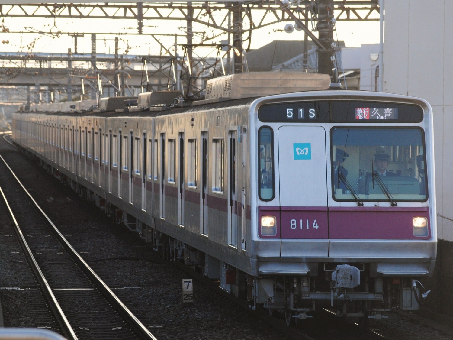 Re: 特定の編成の動向 2016/2